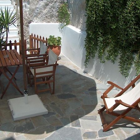 Villa Notos Adamantas Eksteriør billede